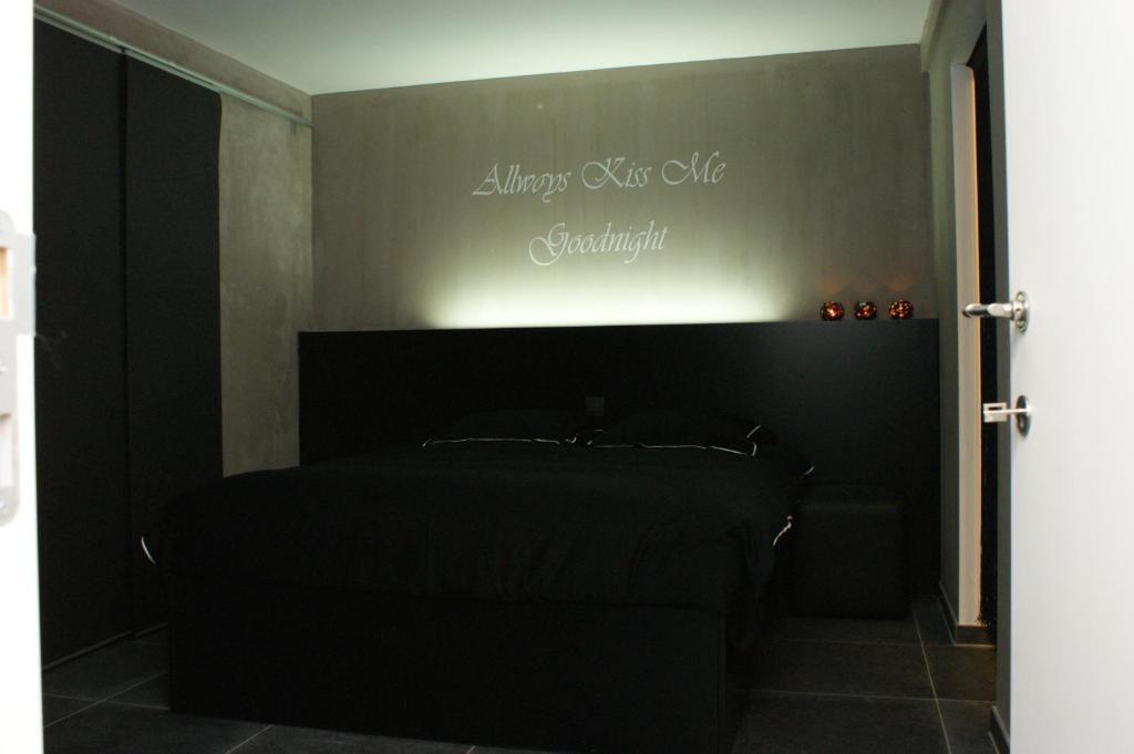 Maison Beau Bed & Breakfast Zonhoven Phòng bức ảnh